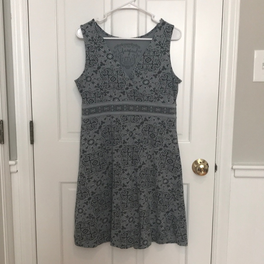 Life is Good gray patterned dress